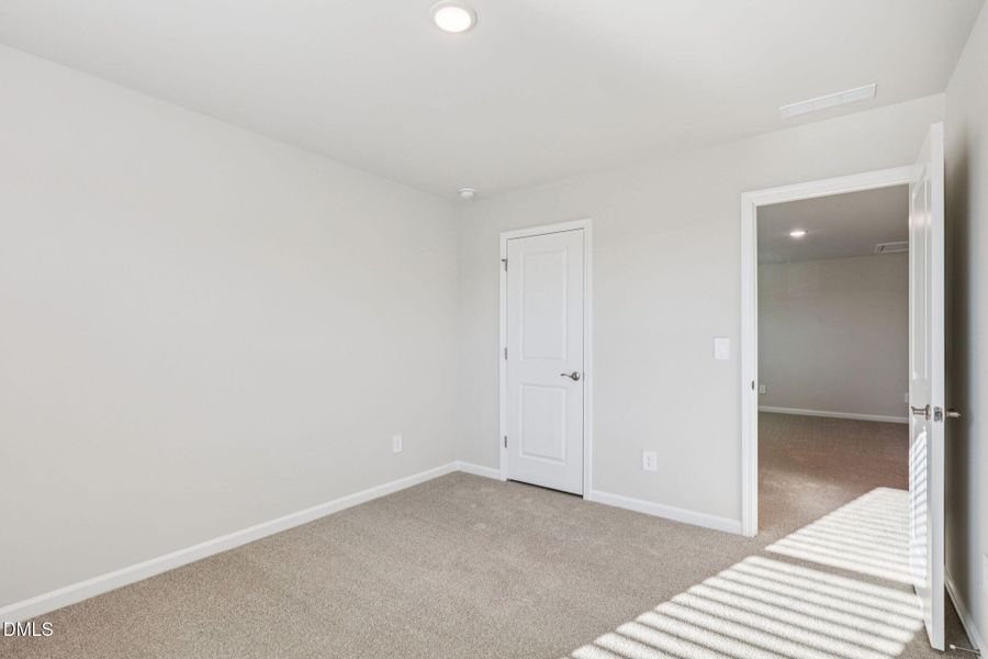 28-web-or-mls-Raleigh - Oak Manor - 145