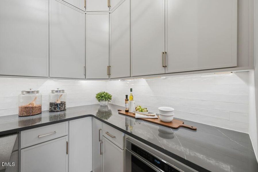 Low_Resolution_JPG-RGA-0409-00_Ballentin