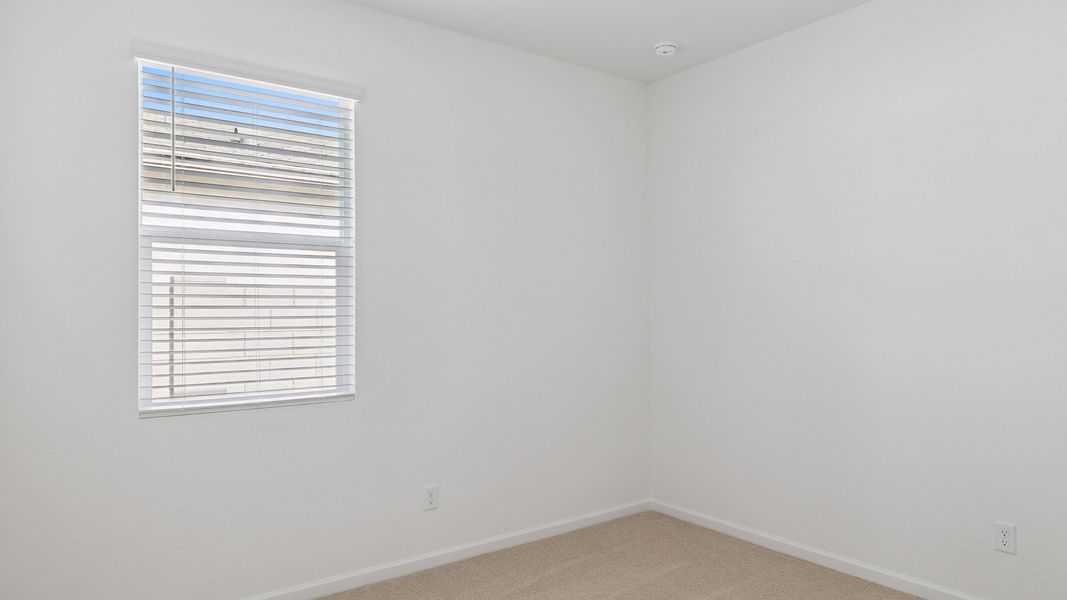 Spacious, unfurnished interior of a new home in Copper Falls, Buckeye (Image 26).
