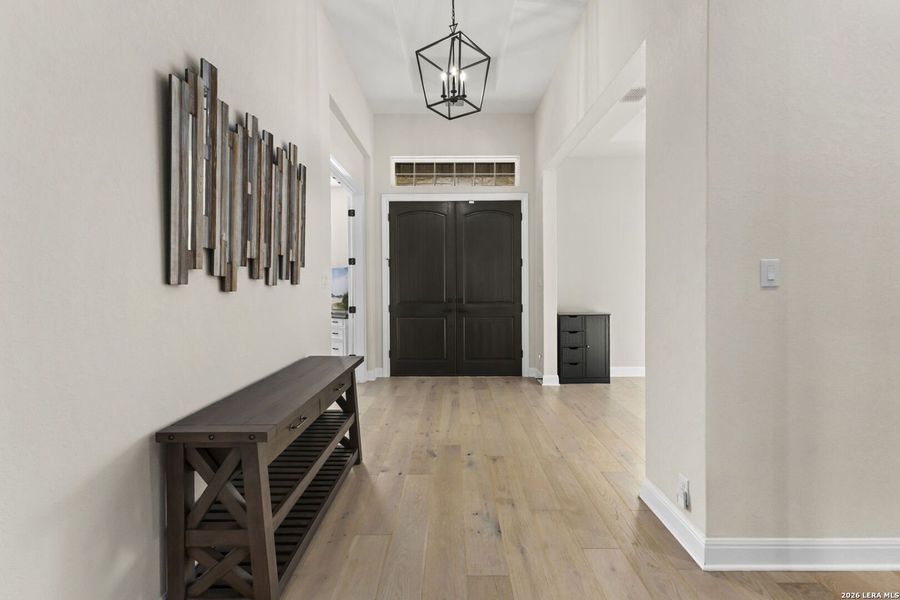 Furnished interior view inside a new home in Waldsanger, New Braunfels (Image 10).