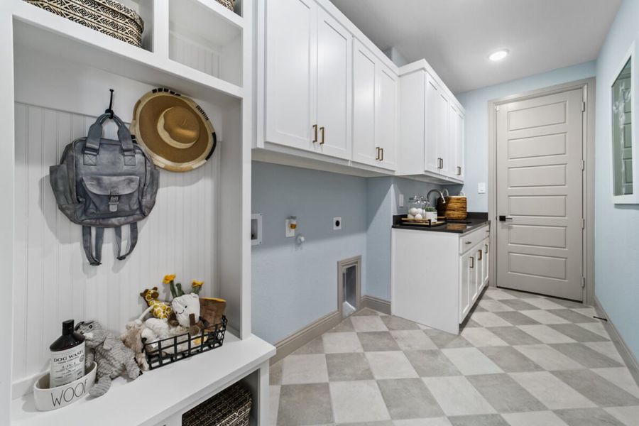Representative furnished interior of a home built from the Diana by Landon Homes in Lexington Frisco, Frisco (Image 37).