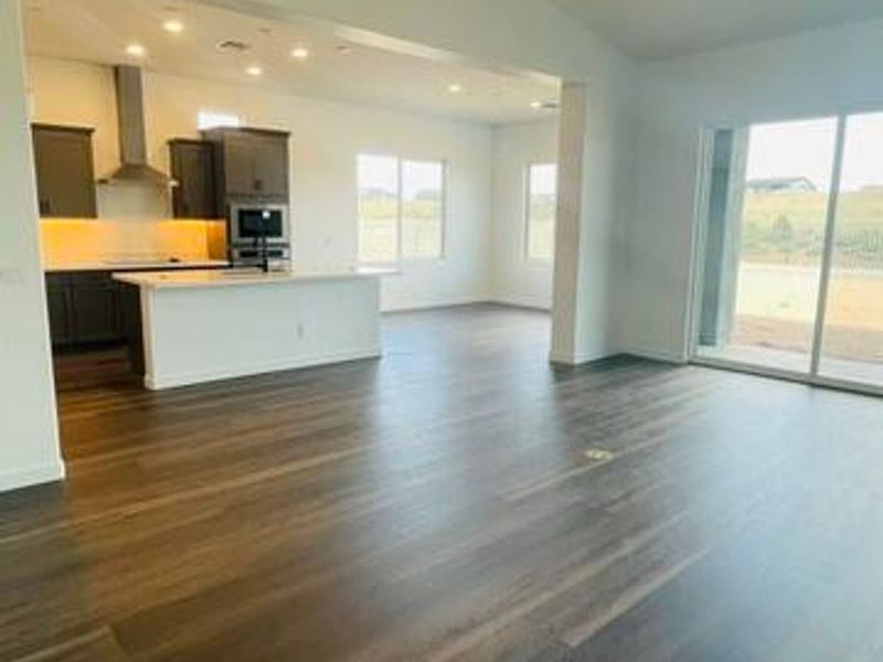 Spacious, unfurnished interior of a new home in Hidden Hills, Prescott (Image 9).
