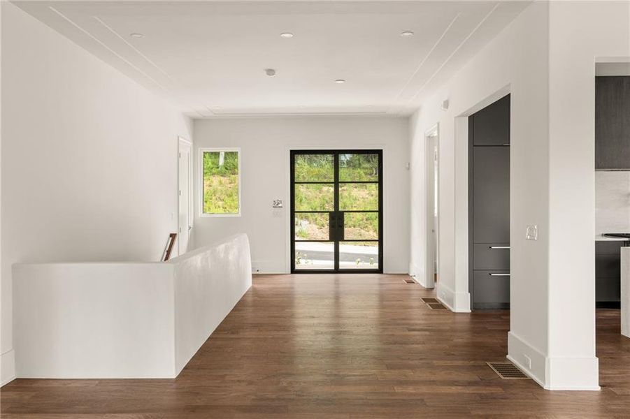 Spacious, unfurnished interior of a new home in , Chattahoochee Hills (Image 17).