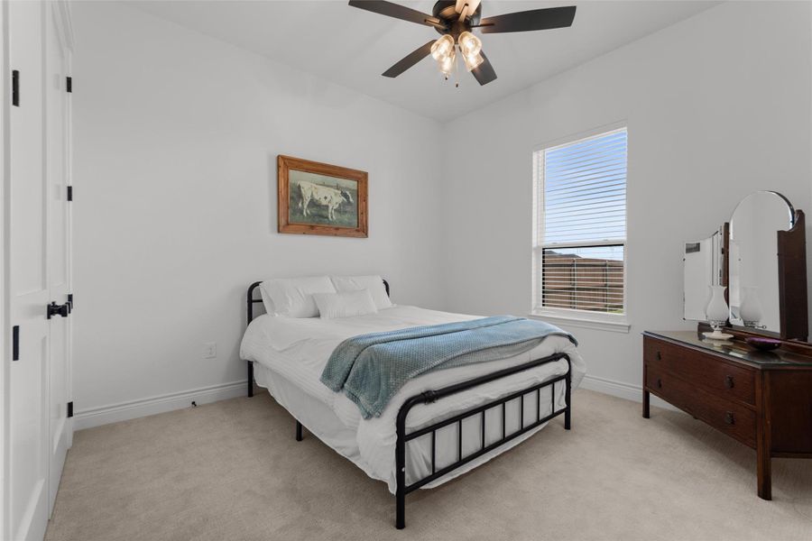 Separate 4th Bedroom with full bath access. Separate 4th Bedroom with full bath access.