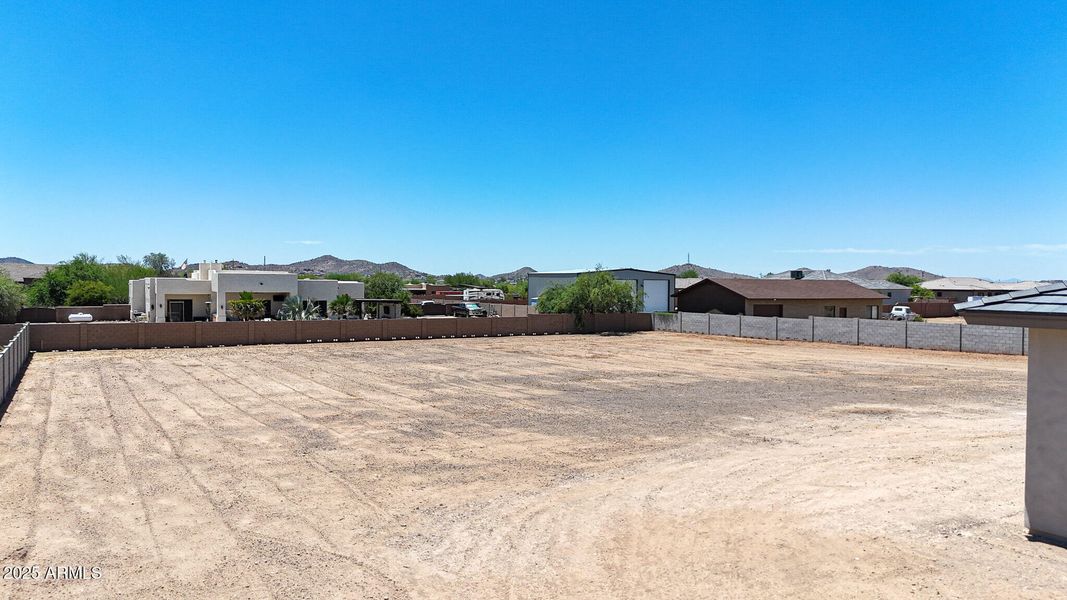 DRONE (20) DRONE (20)