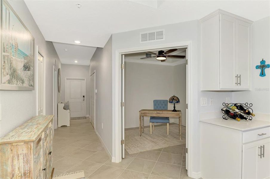 Furnished interior view inside a new home in , Venice (Image 26).