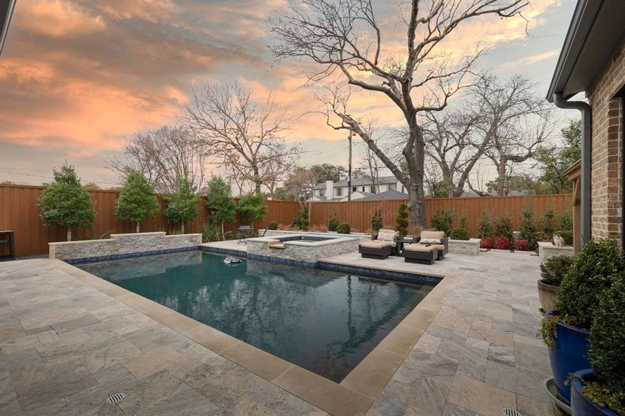 Exterior details and patio area of a home in , Dallas (Image 4).