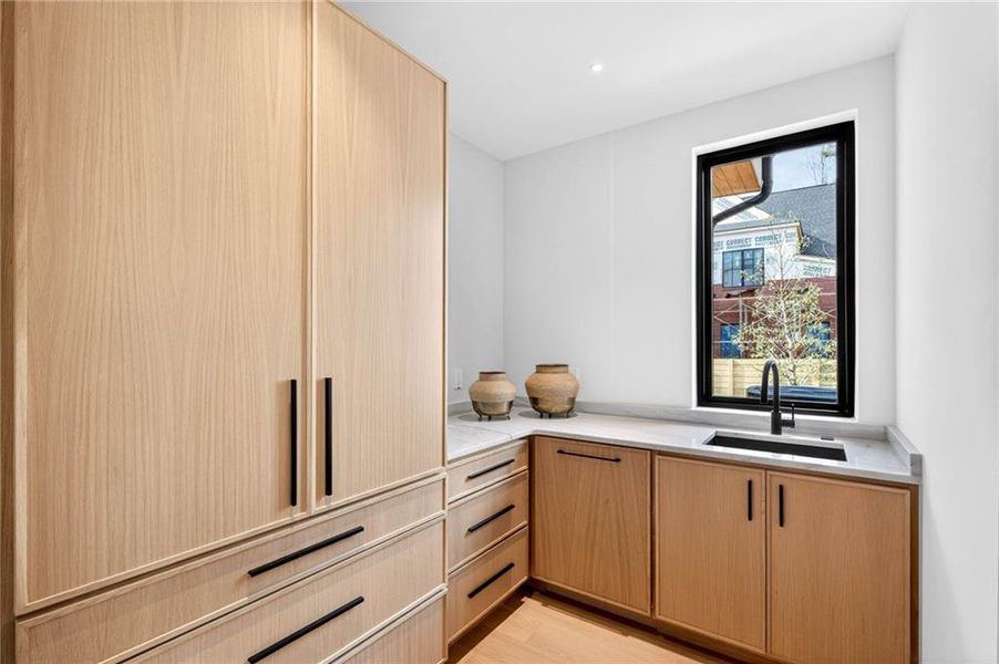 Furnished interior view inside a new home in , Alpharetta (Image 41).