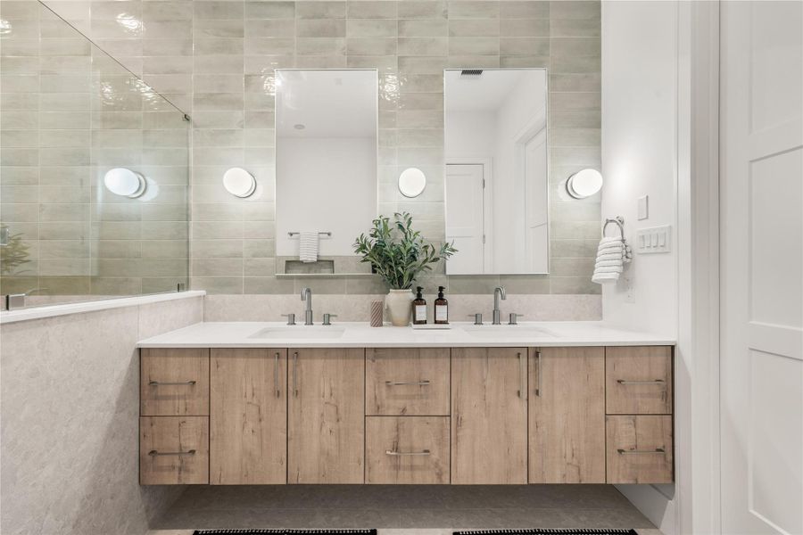 Furnished interior view inside a new home in , Houston (Image 11).