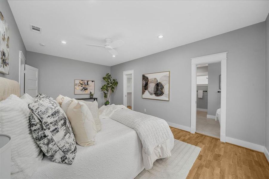 Furnished interior view inside a new home in , Dallas (Image 9). Furnished interior view inside a new home in , Dallas (Image 9).