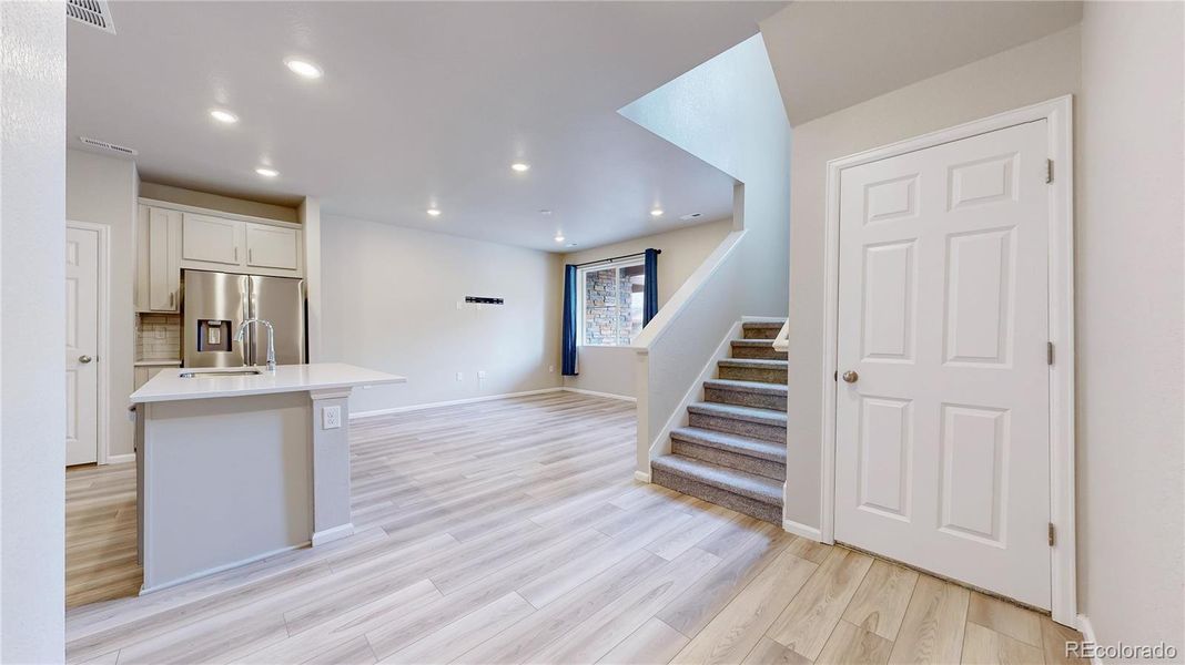 Spacious, unfurnished interior of a new home in , Broomfield (Image 14).