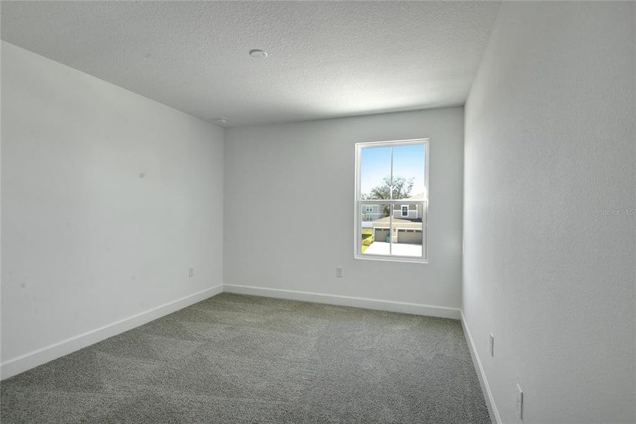Spacious, unfurnished interior of a new home in Seasons at Wekiva Ridge, Mount Dora (Image 16).