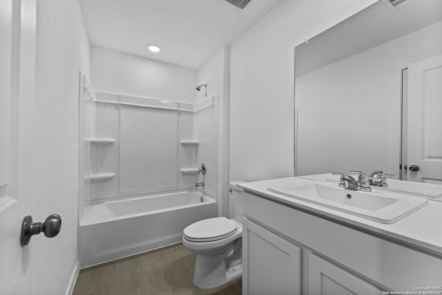 Furnished interior view inside a new home in , Floresville (Image 4).