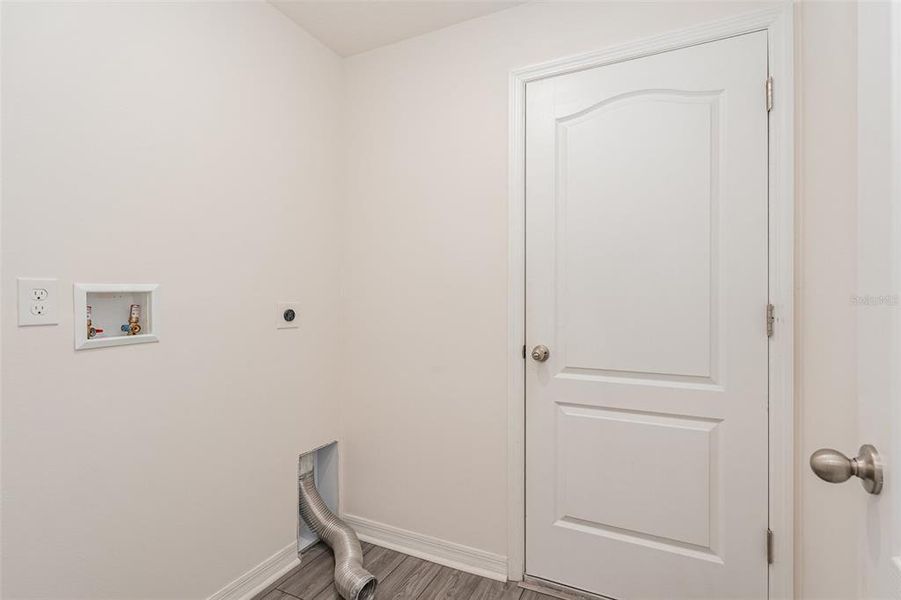 Spacious, unfurnished interior of a new home in , Palm Bay (Image 20).