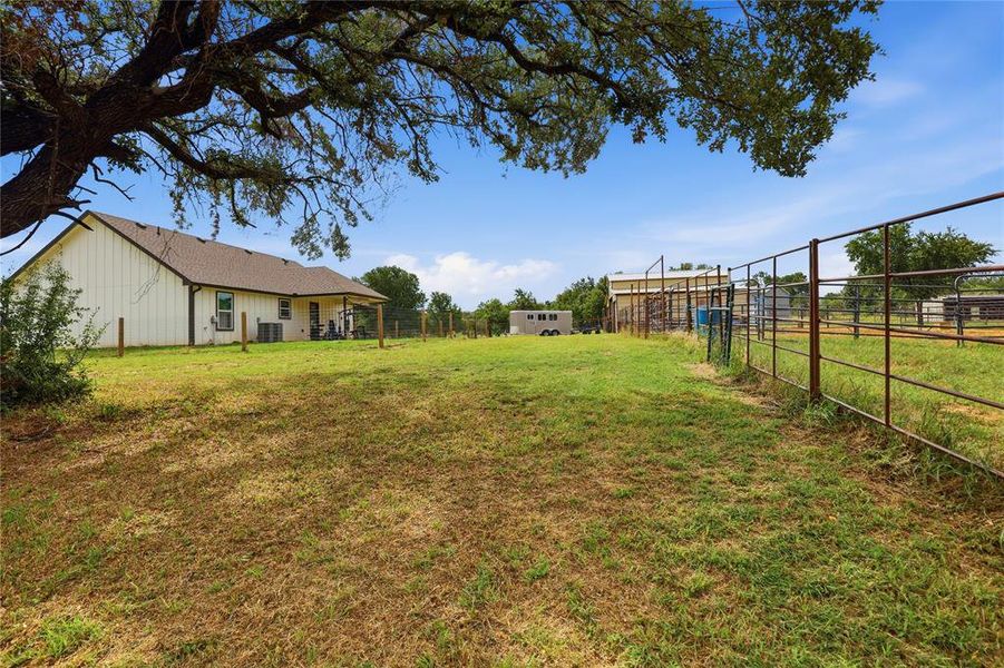Natural landscape and outdoor views near in Springtown (Image 20). Natural landscape and outdoor views near in Springtown (Image 20).