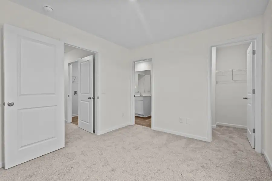 Spacious, unfurnished interior of a new home in Champions Village at Cherry Hill, Pendleton (Image 25).