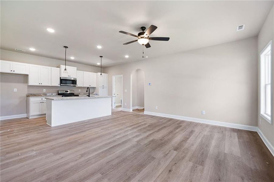 Spacious, unfurnished interior of a new home in , Carrollton (Image 13). Spacious, unfurnished interior of a new home in , Carrollton (Image 13).