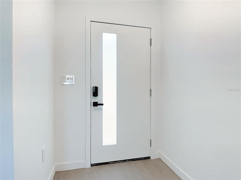 Spacious, unfurnished interior of a new home in , St. Cloud (Image 19).