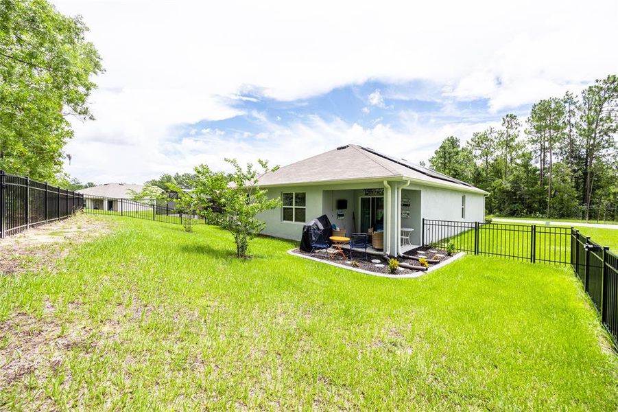 Image 46 of a home in Lake Diamond.