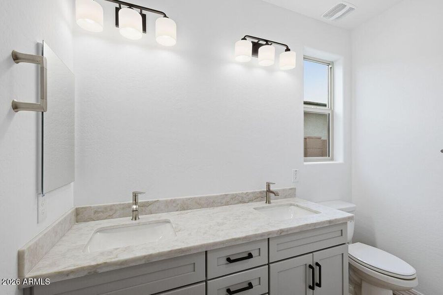 hj-az-phoenix-asante-passage-yellowstone