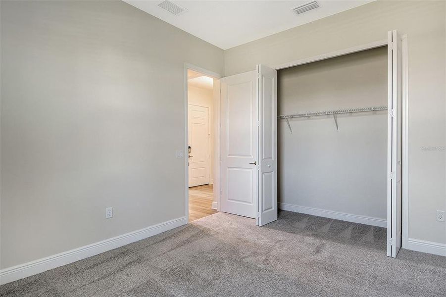 Spacious, unfurnished interior of a new home in Canoe Creek, Parrish (Image 15).