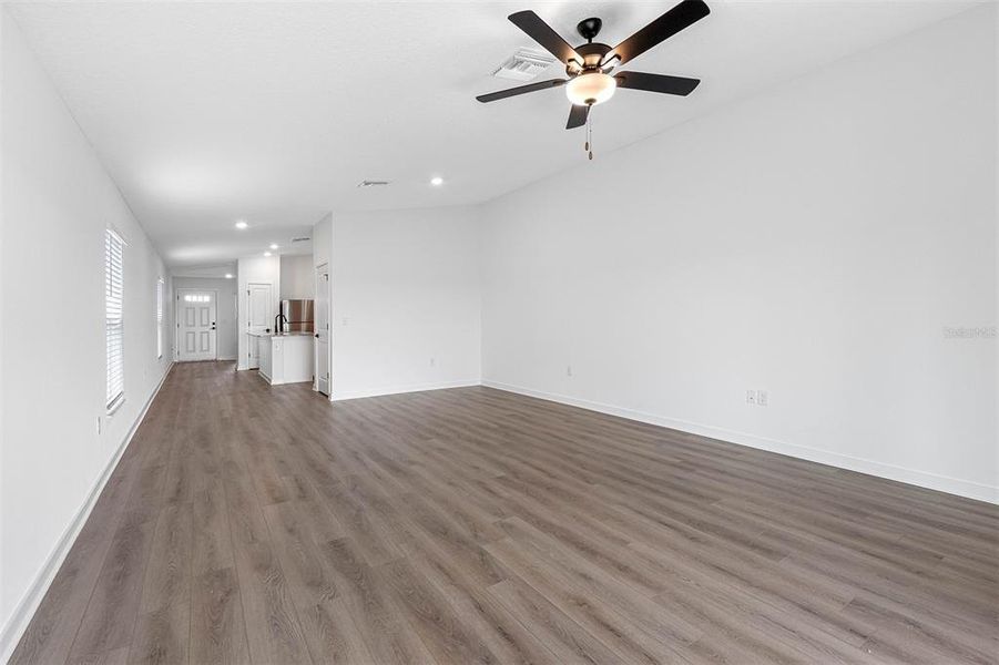 Spacious, unfurnished interior of a new home in , Brooksville (Image 6).