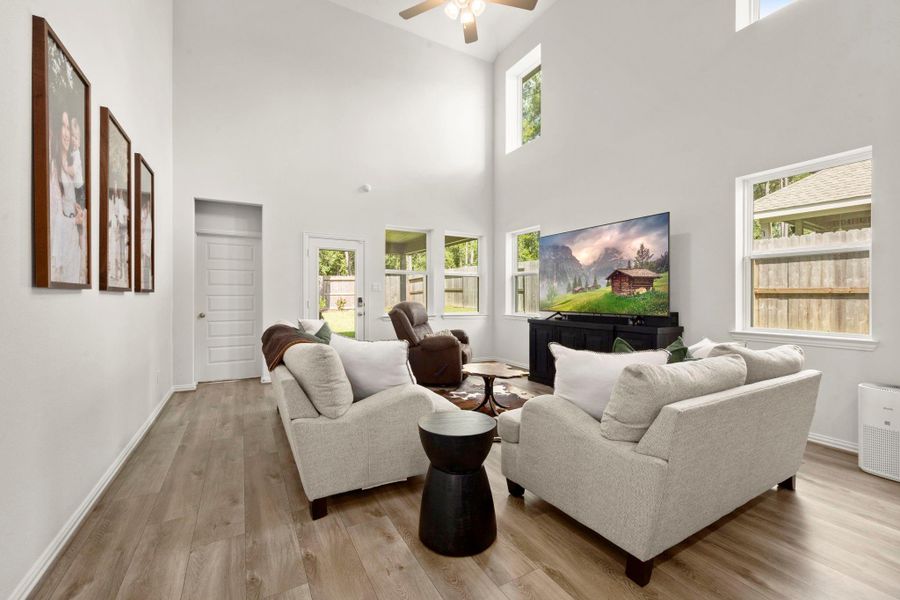 Furnished interior view inside a new home in , Conroe (Image 22). Furnished interior view inside a new home in , Conroe (Image 22).