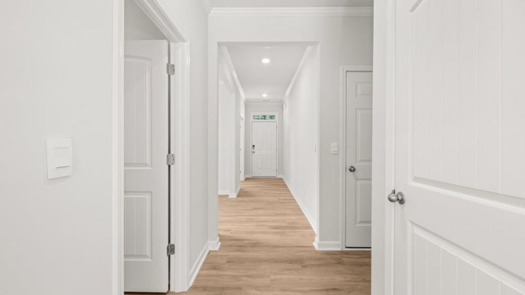 Spacious, unfurnished interior of a new home in Northwoods at Mirror Lake, Villa Rica (Image 11).