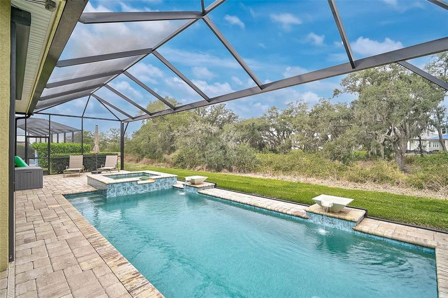 Exterior details and patio area of a home in , Bradenton (Image 3).