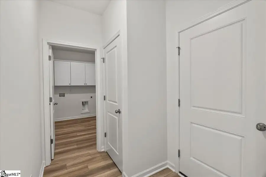 Spacious, unfurnished interior of a new home in Halton Oaks, Spartanburg (Image 15). Spacious, unfurnished interior of a new home in Halton Oaks, Spartanburg (Image 15).