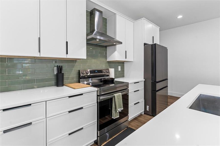 Furnished interior view inside a new home in , Atlanta (Image 8).