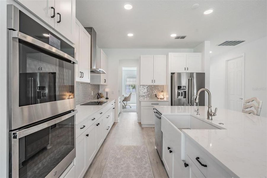 Furnished interior view inside a new home in , Wesley Chapel (Image 37).