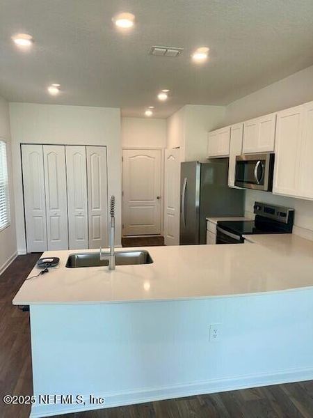 Furnished interior view inside a new home in Corsair, Middleburg (Image 15).
