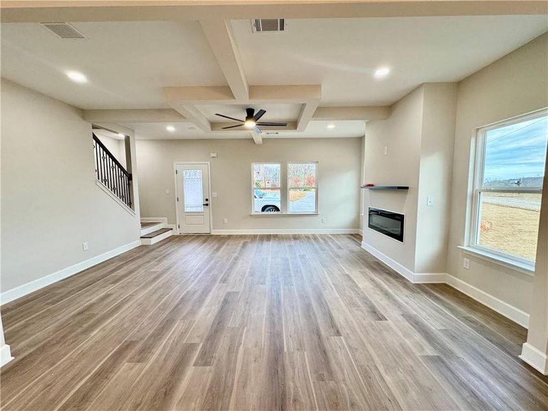 Spacious, unfurnished interior of a new home in , Gainesville (Image 12).