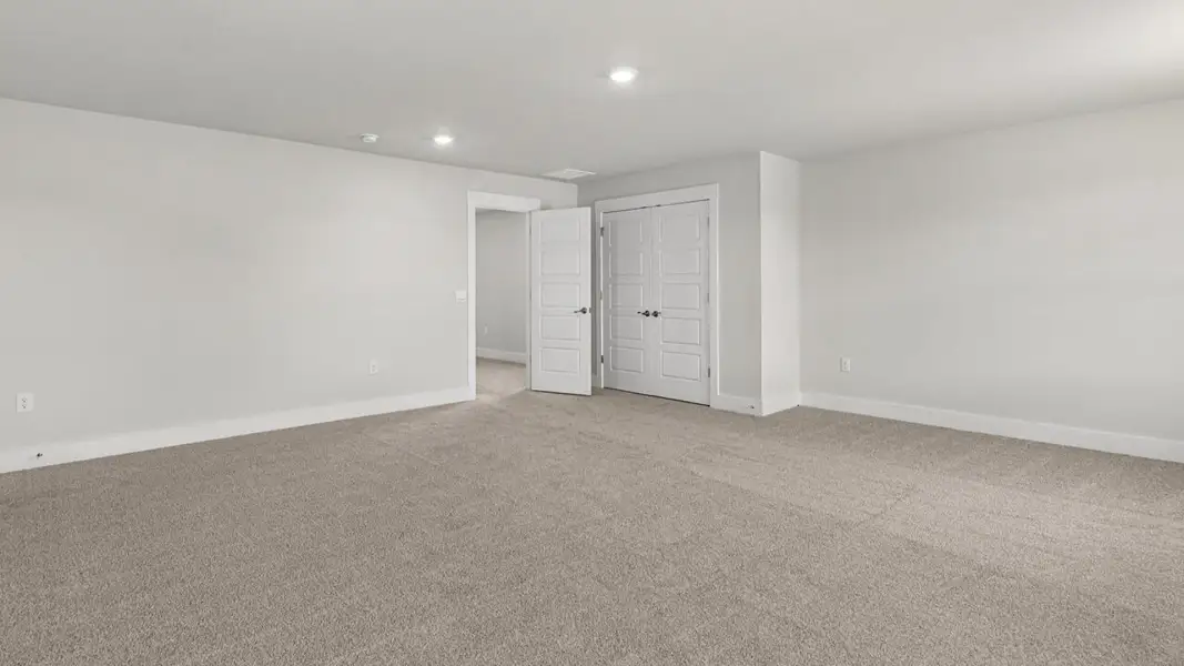 Representative unfurnished interior of a home built from the Wren by D.R. Horton in Saunders Village, Northwest (Image 23).