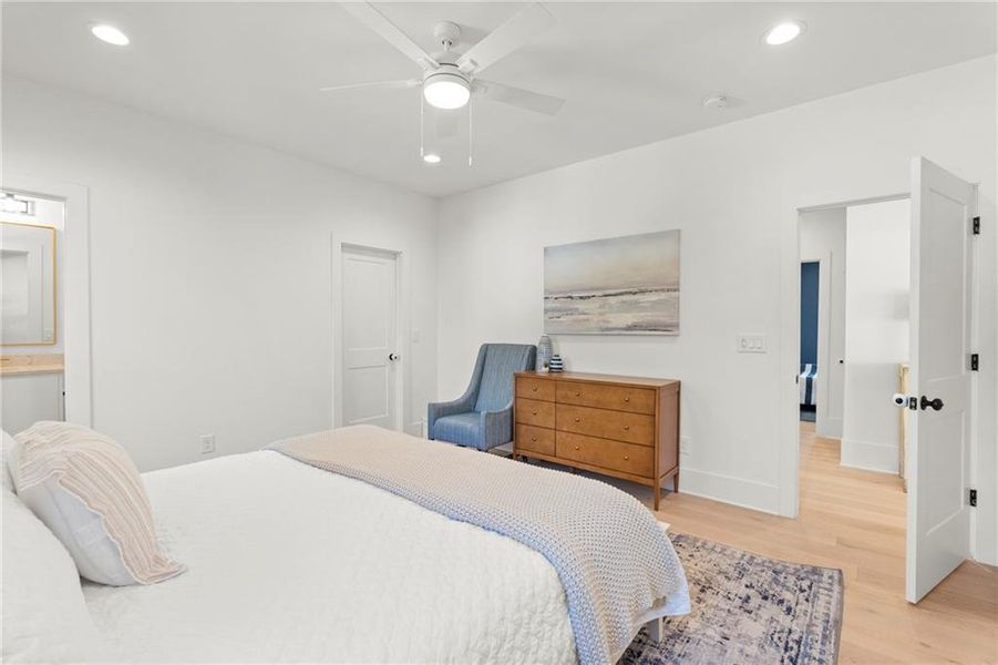 Furnished interior view inside a new home in , Brookhaven (Image 27).
