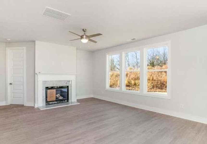 Spacious, unfurnished interior of a new home in , Stockbridge (Image 16).