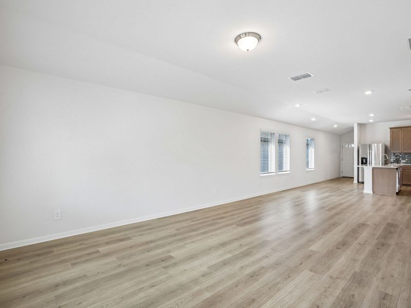 Spacious, unfurnished interior of a new home in Travena - Americana Collection, Georgetown (Image 8).