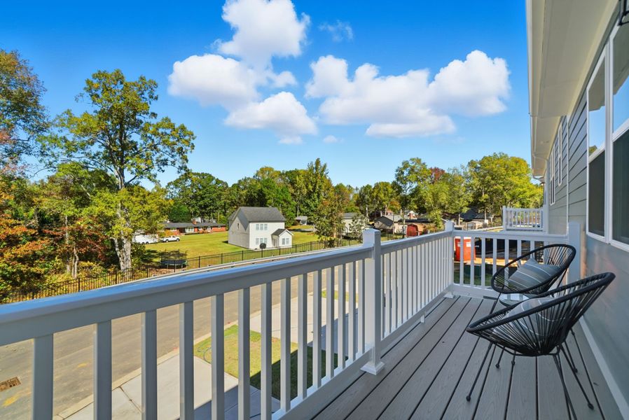 Representative exterior details of a home built from the Grifton by Mattamy Homes in Westfall, Gastonia (Image 27).