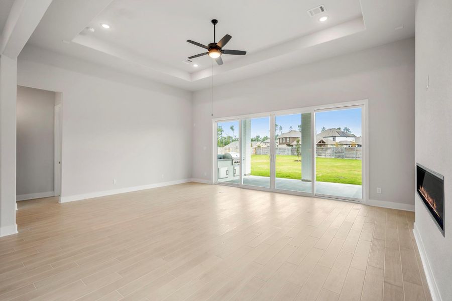 Spacious, unfurnished interior of a new home in ARTAVIA 55' Lots, Conroe (Image 33).
