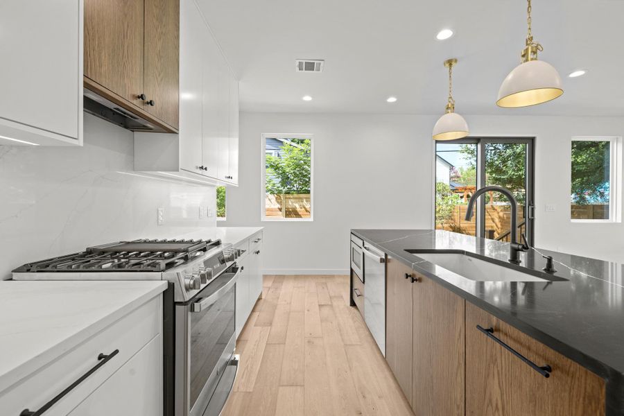 Furnished interior view inside a new home in , Austin (Image 5).