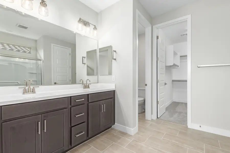 Furnished interior view inside a new home in Allen Ranches, Litchfield Park (Image 5). Furnished interior view inside a new home in Allen Ranches, Litchfield Park (Image 5).