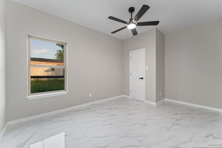 Spacious, unfurnished interior of a new home in , Poteet (Image 20). Spacious, unfurnished interior of a new home in , Poteet (Image 20).