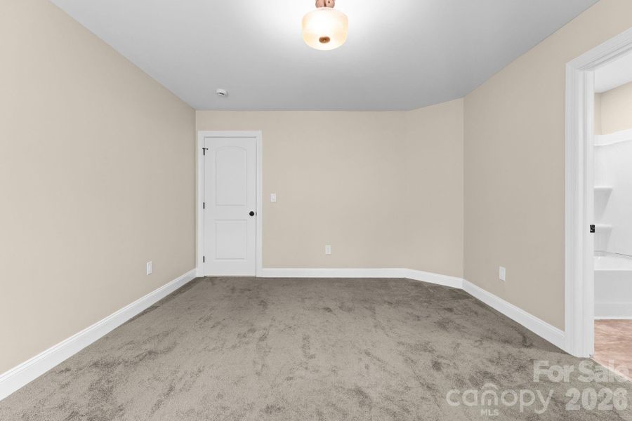 Spacious, unfurnished interior of a new home in , Lewisville (Image 33). Spacious, unfurnished interior of a new home in , Lewisville (Image 33).