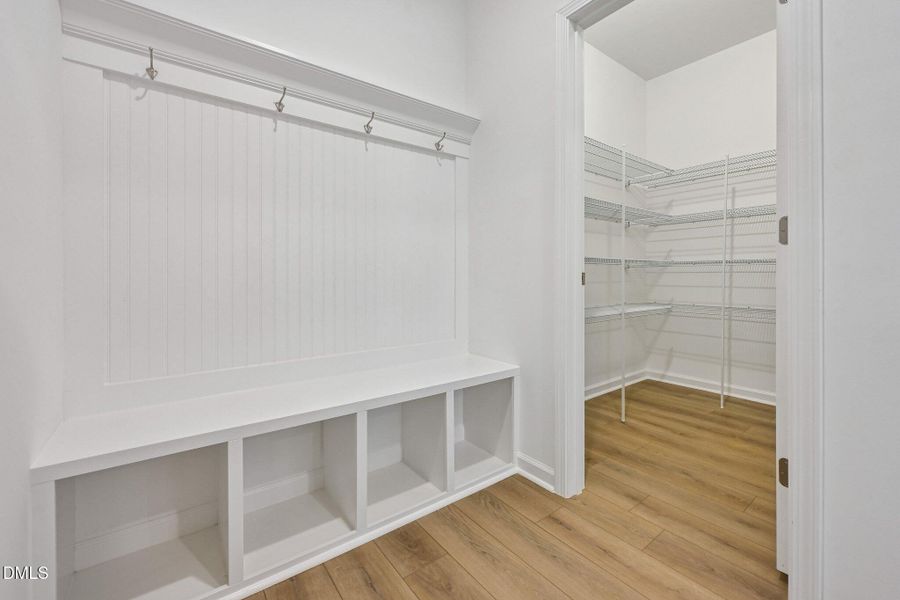 27-web-or-mls-Ken Dr-S2304-027