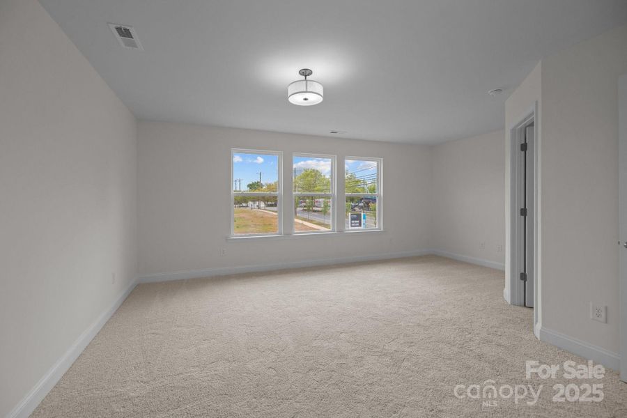 Spacious, unfurnished interior of a new home in Greenway Overlook, Charlotte (Image 29). Spacious, unfurnished interior of a new home in Greenway Overlook, Charlotte (Image 29).