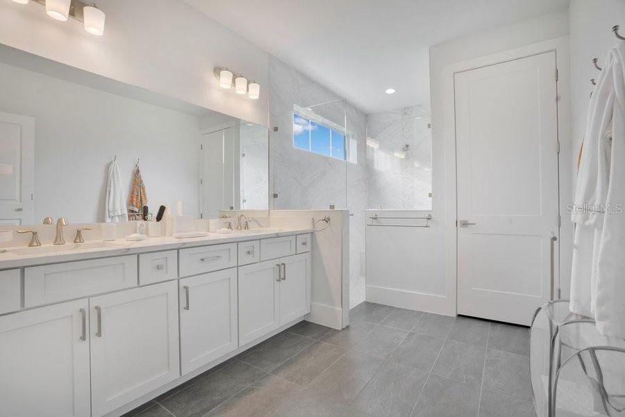 Furnished interior view inside a new home in , Reunion (Image 9).