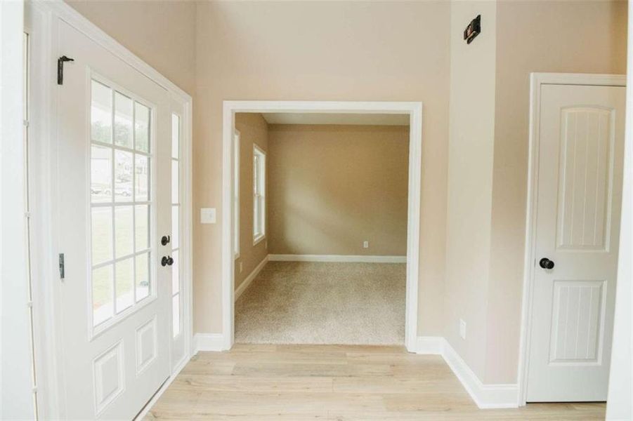 Spacious, unfurnished interior of a new home in , Douglasville (Image 51). Spacious, unfurnished interior of a new home in , Douglasville (Image 51).