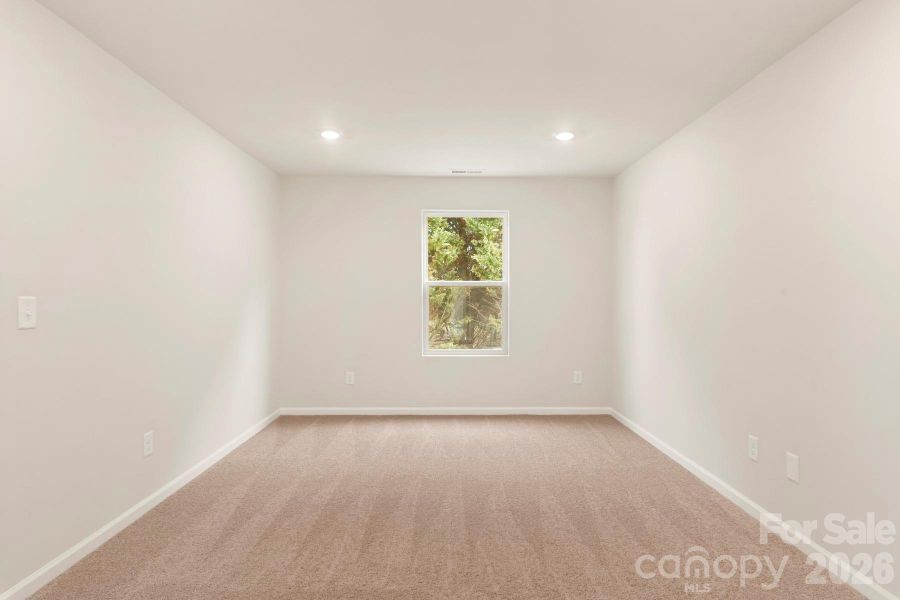 Spacious, unfurnished interior of a new home in Stagecoach Station, Gastonia (Image 17). Spacious, unfurnished interior of a new home in Stagecoach Station, Gastonia (Image 17).