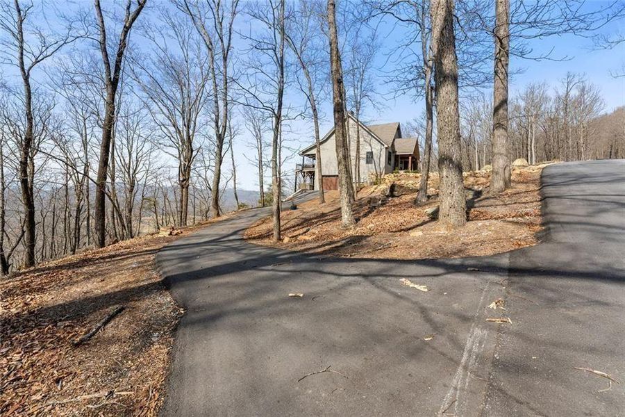 Image 81 of a home in .